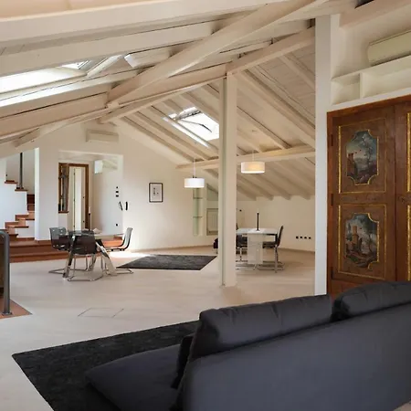 Apartman D'azeglio Light - The Place