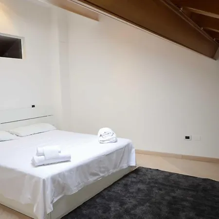 Apartment D'azeglio Light - The Place